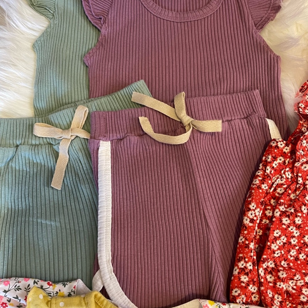 #1 BABY OUTFIT MIXED BRAND SPRING/SUMMER BUNDLE SIZE 12/18M - Picture 3 of 5